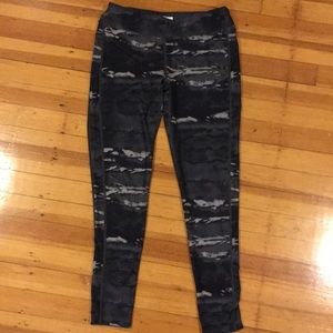 Women’s North Face running tights size medium